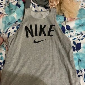 NIKE DRI FIT TANK TOP SIZE MEDIUM